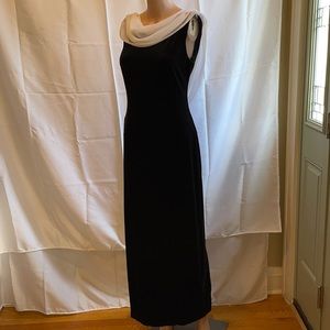 Night Way collections black dress — Breakfast at Tiffany’s